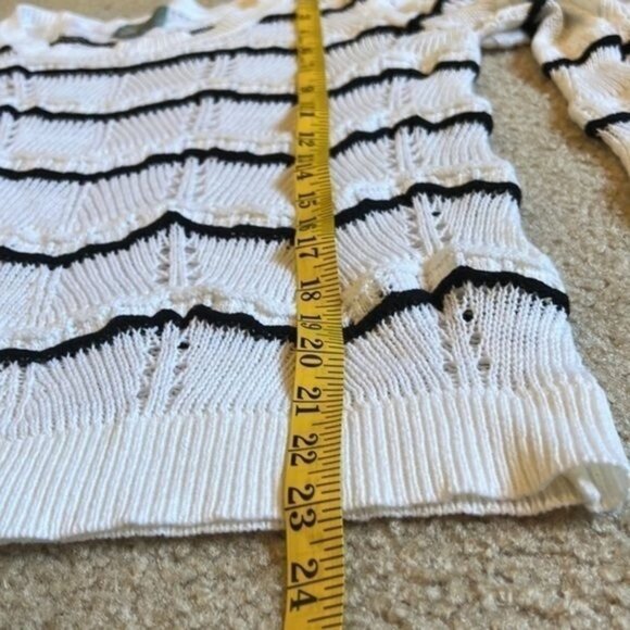 Skies Are Blue Open-Knit White & Black Striped Long Sleeve Sweater Womens Size L - Picture 9 of 13